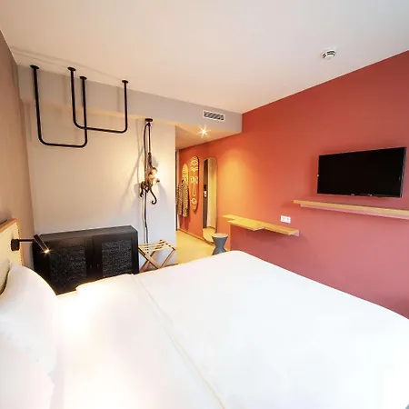 Ibis Styles 3* באיירוט