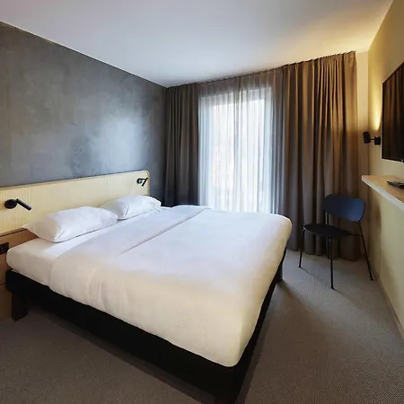 Ibis Styles מלון באיירוט