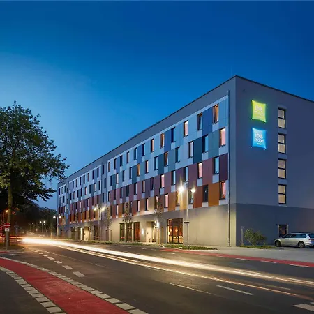 Ibis Styles 3* באיירוט